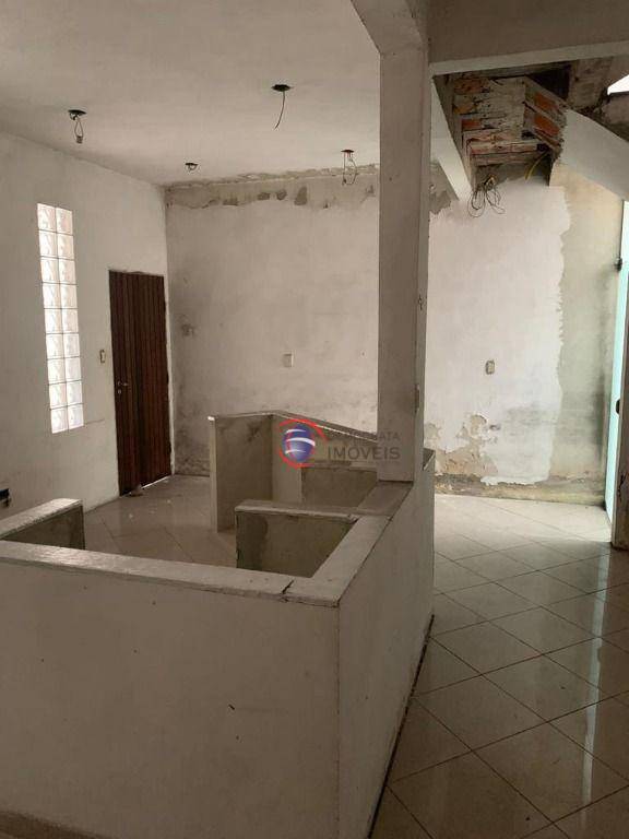 Sobrado à venda com 3 quartos, 330m² - Foto 17