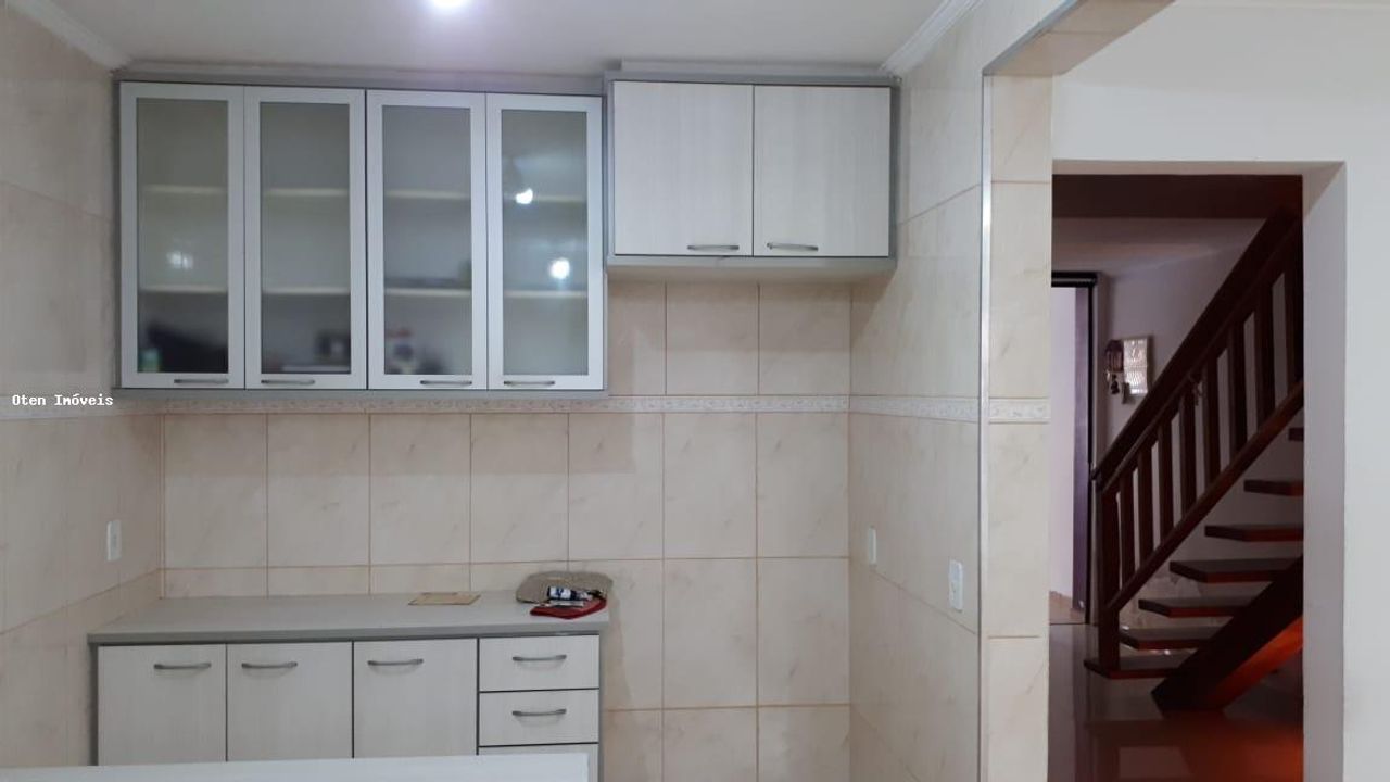 Casa à venda com 3 quartos, 125m² - Foto 4