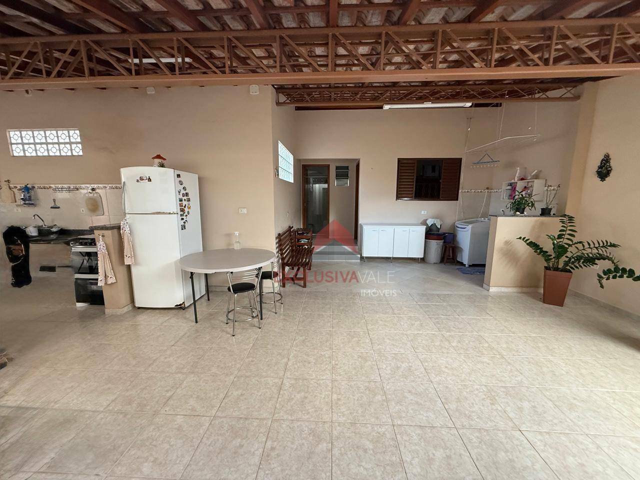 Casa à venda com 5 quartos, 149m² - Foto 31
