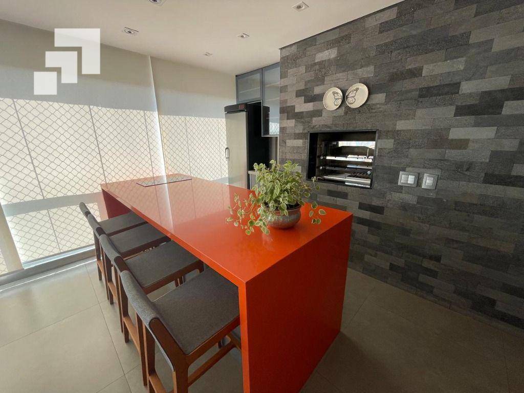 Apartamento para alugar com 2 quartos, 121m² - Foto 6