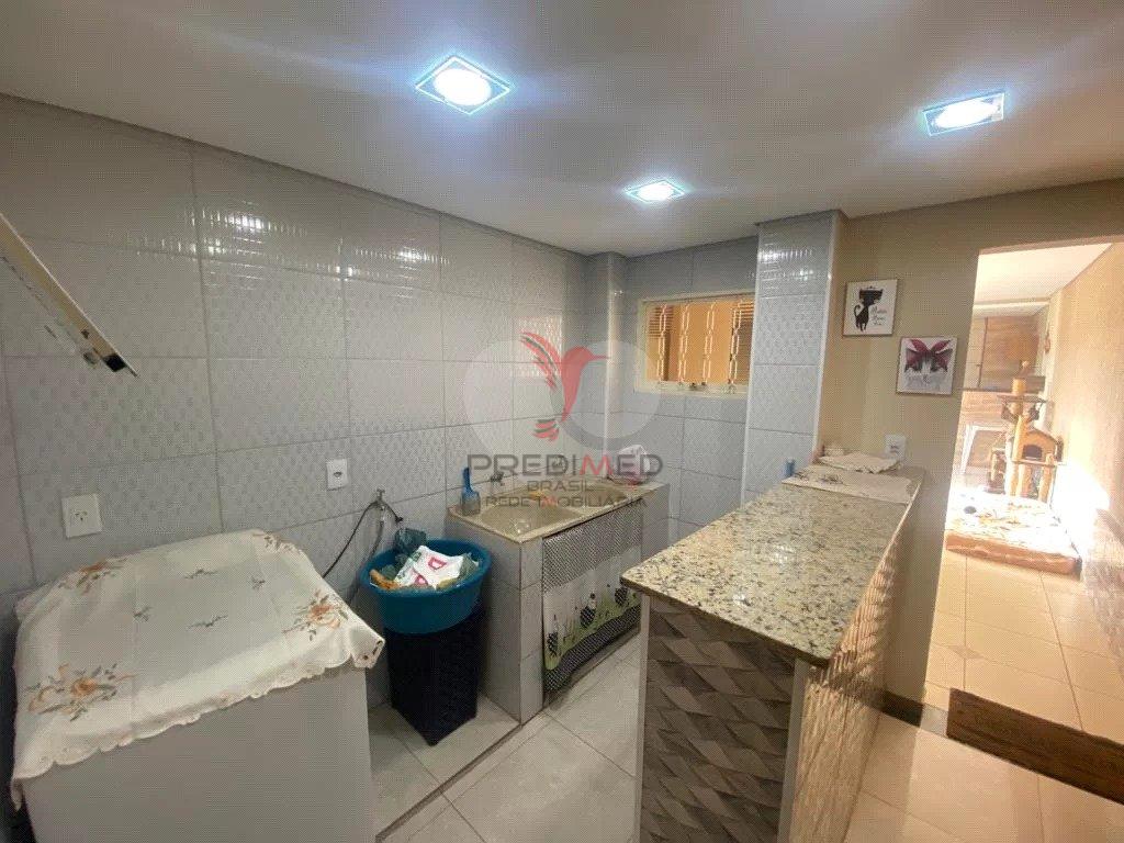 Casa à venda com 2 quartos, 129m² - Foto 10