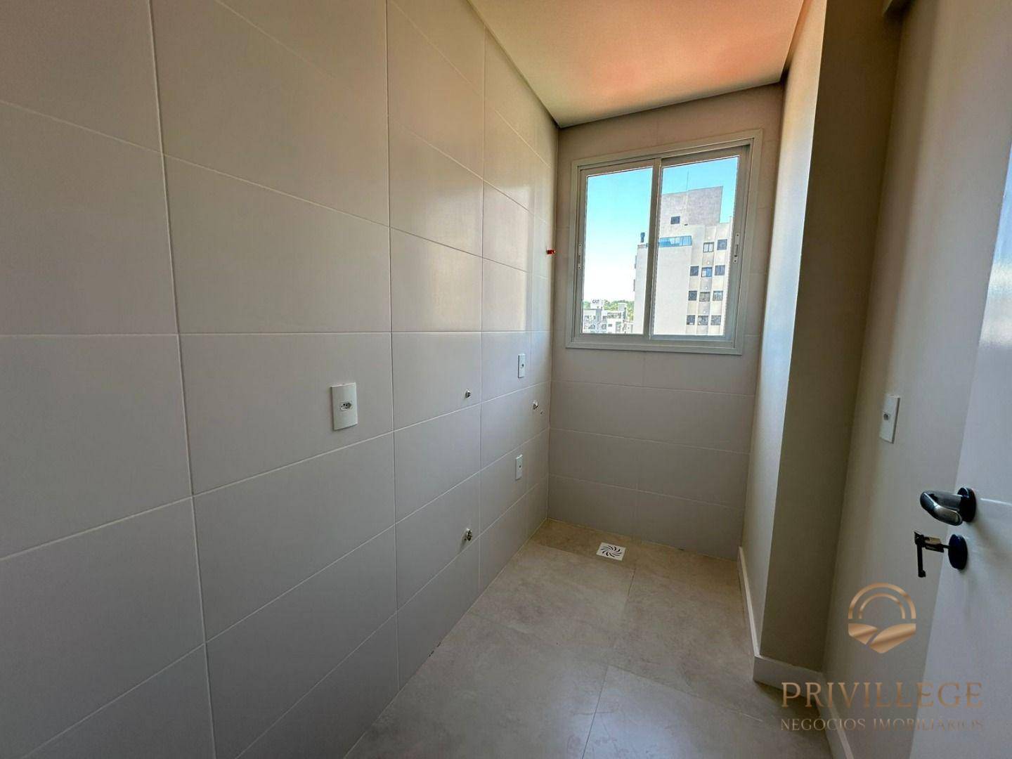 Apartamento à venda com 3 quartos, 83m² - Foto 7