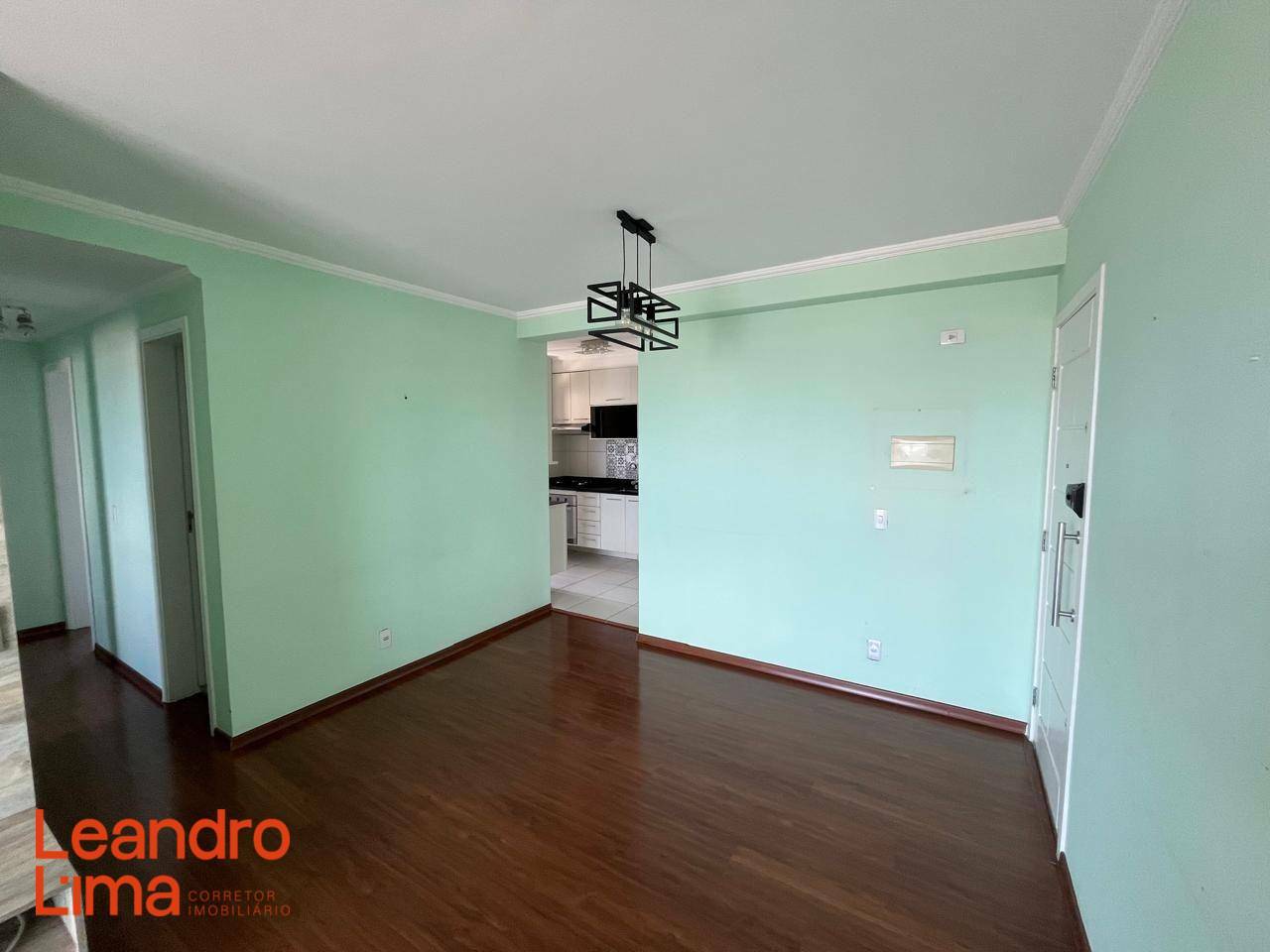 Apartamento à venda com 3 quartos, 76m² - Foto 4