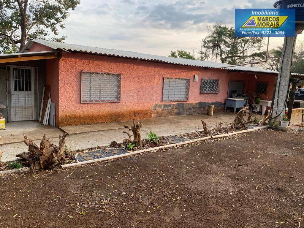 Chácara à venda com 2 quartos, 200m² - Foto 5