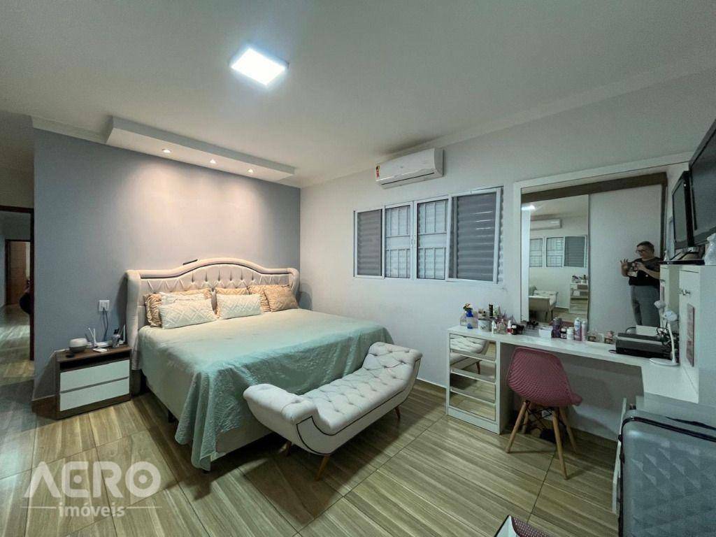 Casa à venda com 3 quartos, 260m² - Foto 21