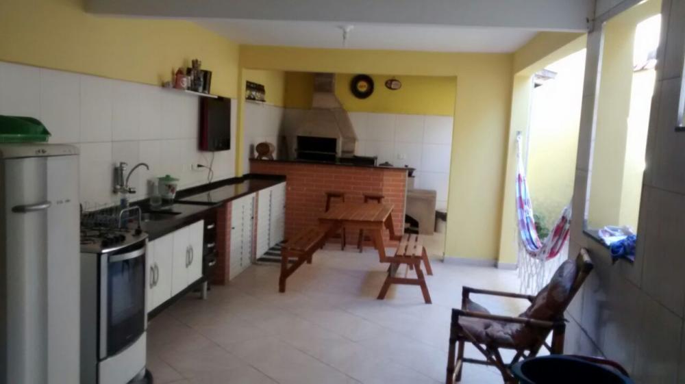 Casa à venda com 2 quartos, 125m² - Foto 8