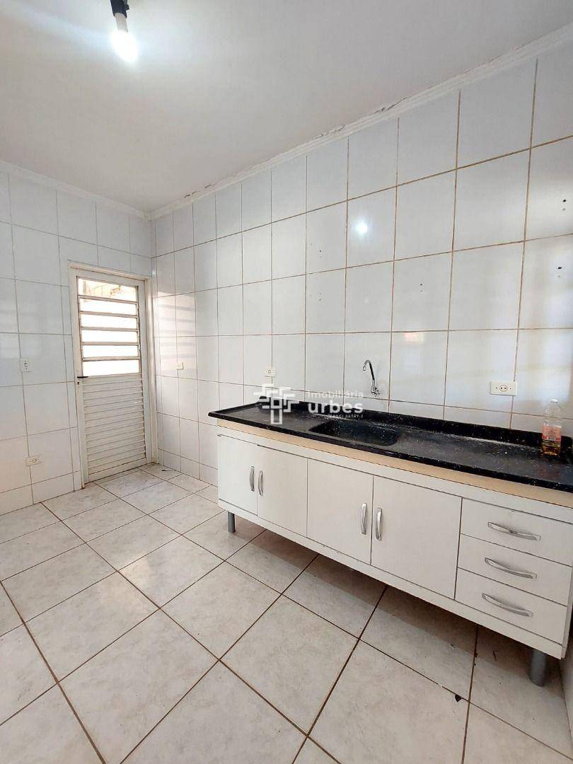 Casa para alugar com 3 quartos, 119m² - Foto 3