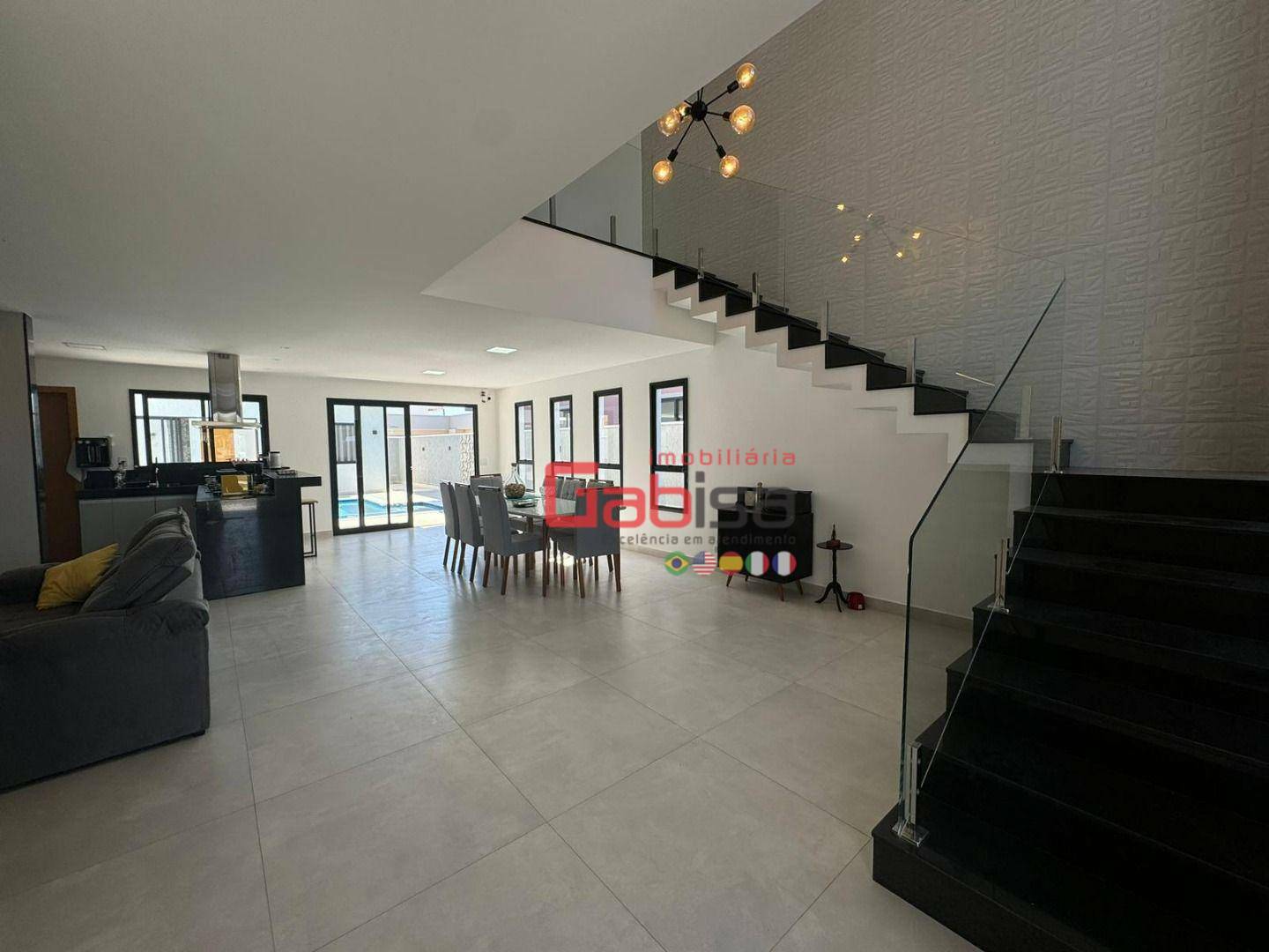 Casa de Condomínio à venda com 4 quartos, 381m² - Foto 4