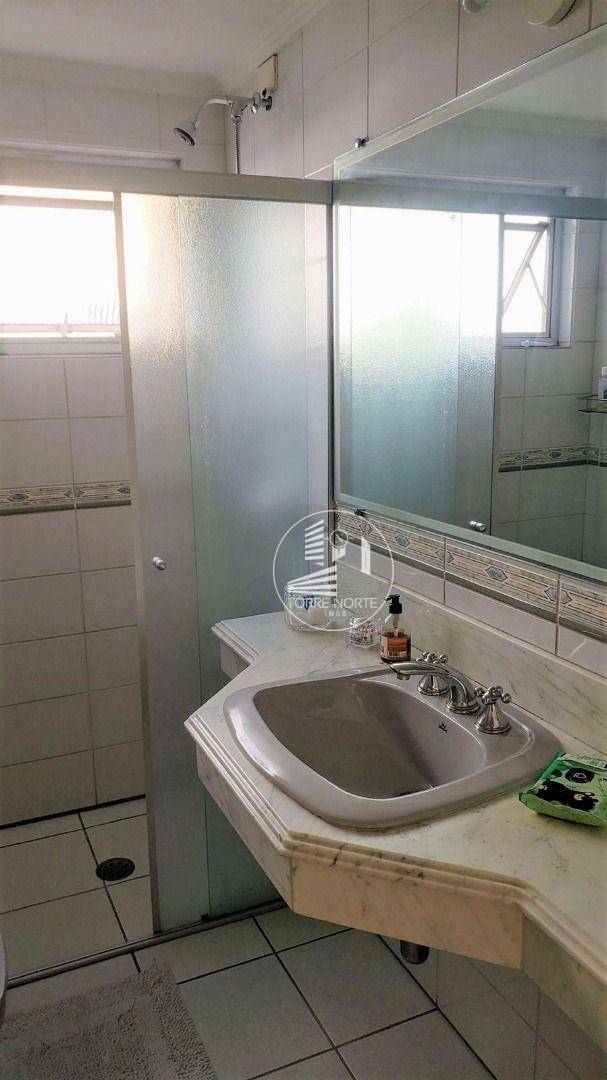 Apartamento à venda com 3 quartos, 160m² - Foto 18