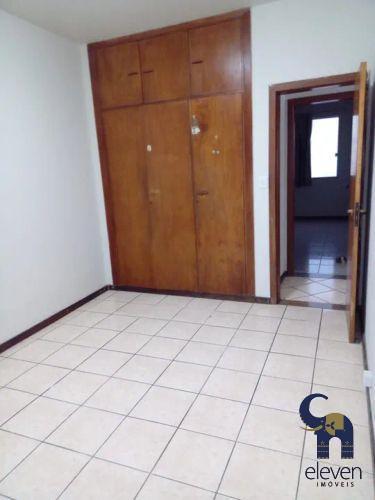 Apartamento à venda com 3 quartos, 120m² - Foto 3