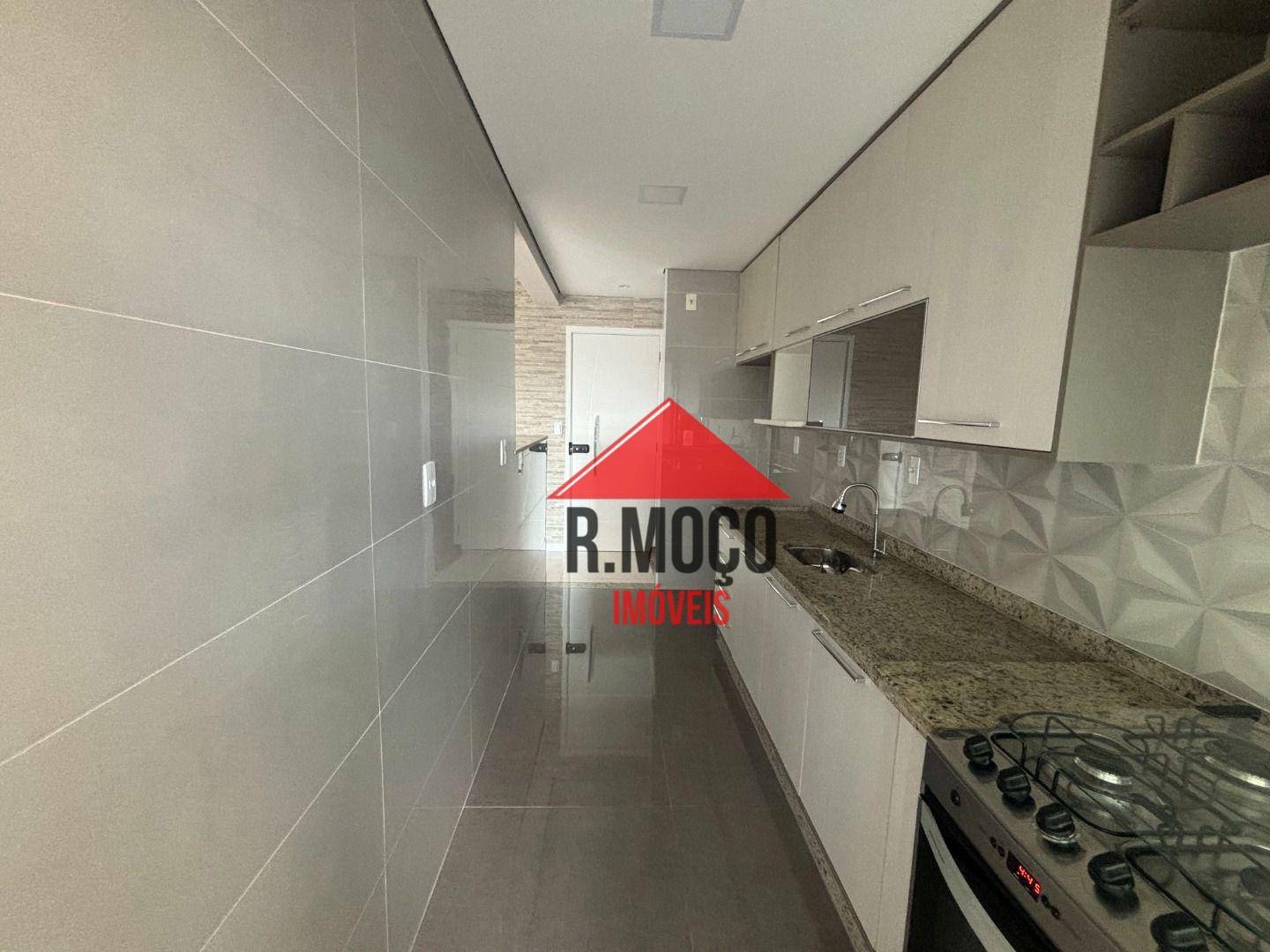 Apartamento à venda com 3 quartos, 83m² - Foto 26