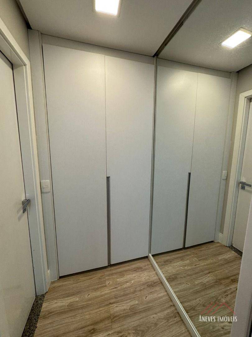 Apartamento à venda com 3 quartos, 185m² - Foto 16