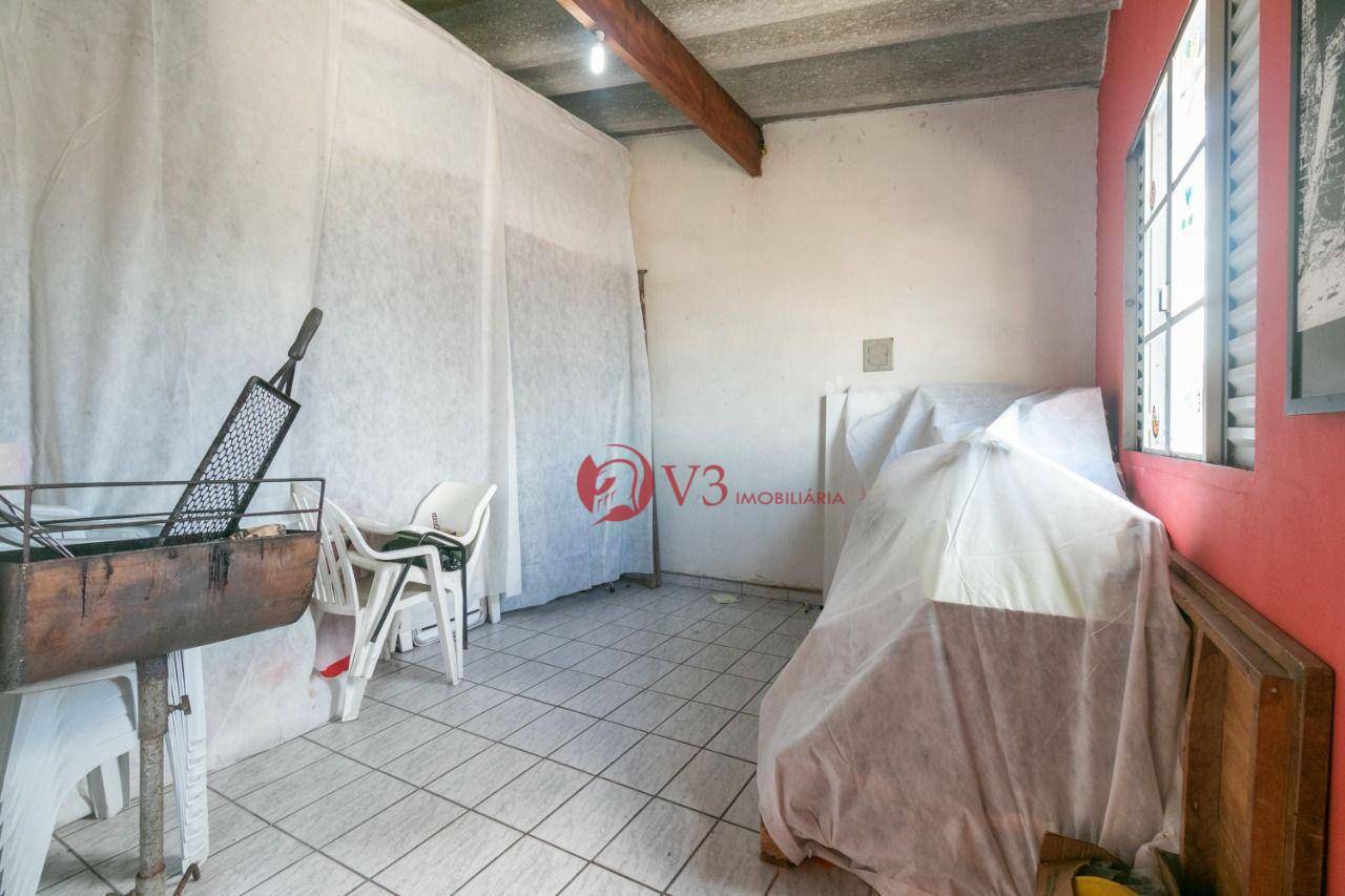 Casa à venda com 4 quartos, 138m² - Foto 14