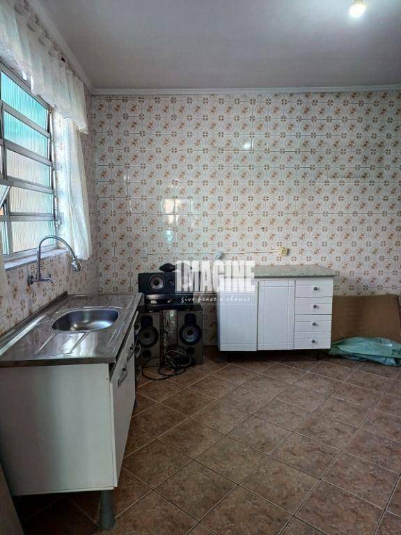 Casa à venda com 2 quartos, 182m² - Foto 4