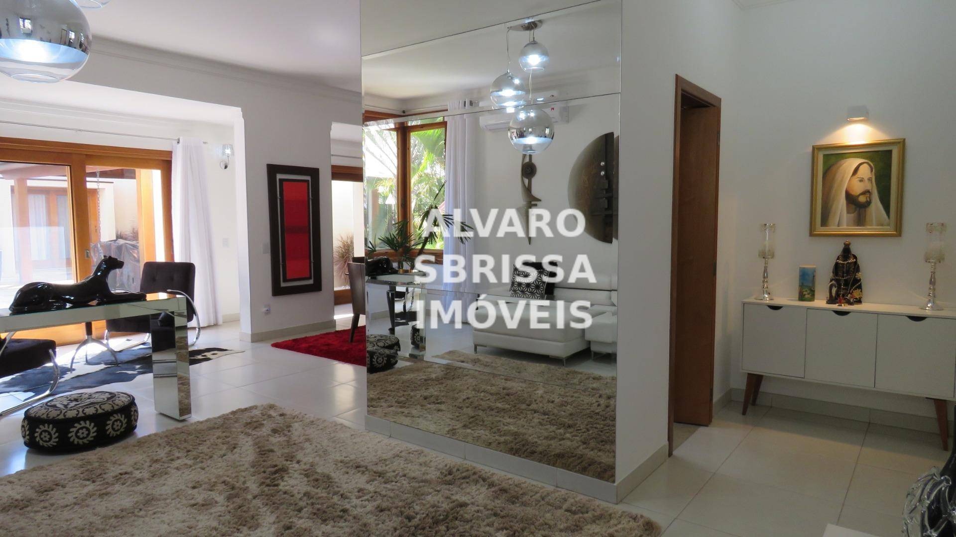 Casa de Condomínio à venda com 3 quartos, 350m² - Foto 2