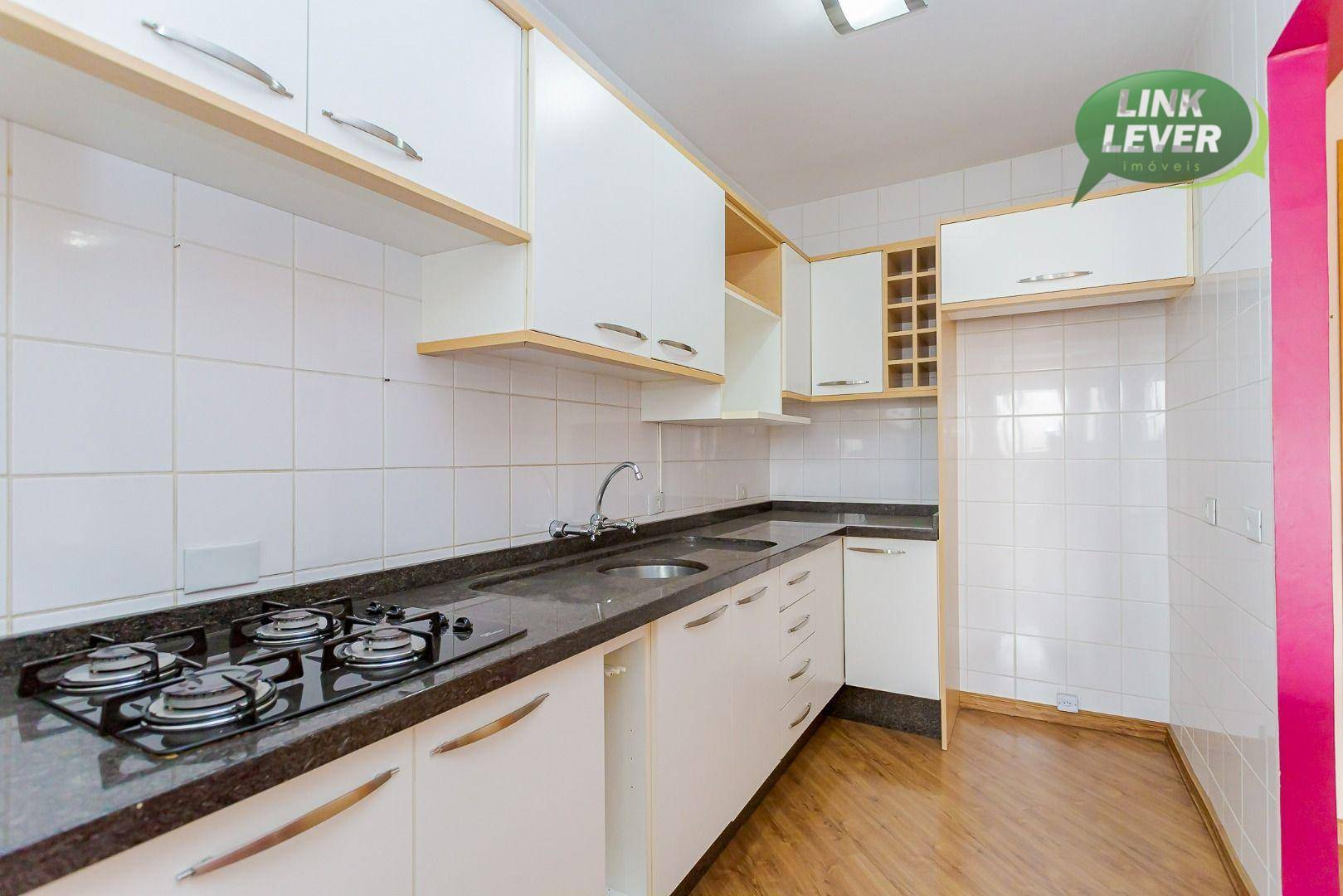 Apartamento à venda com 2 quartos, 67m² - Foto 4