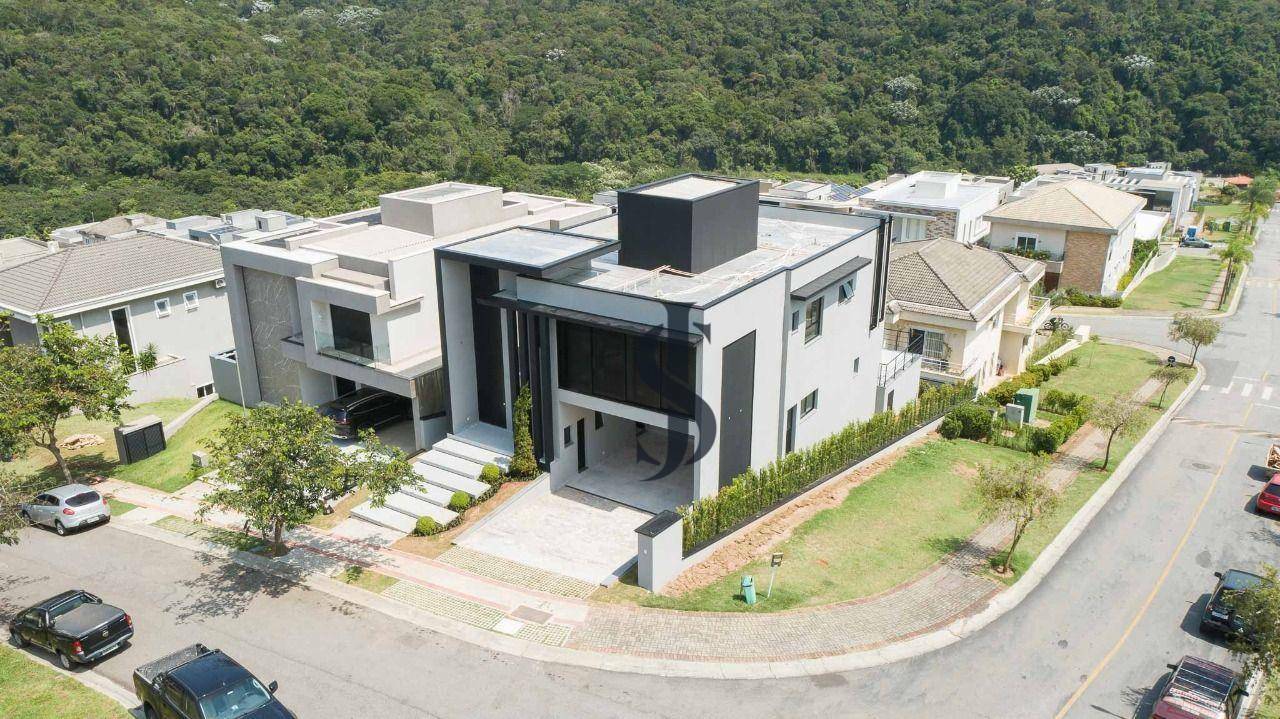 Casa à venda com 4 quartos, 525m² - Foto 2