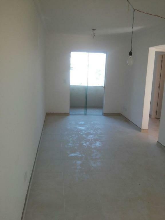 Apartamento à venda com 2 quartos, 62m² - Foto 10