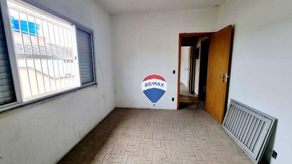 Casa à venda com 3 quartos, 500M2 - Foto 8