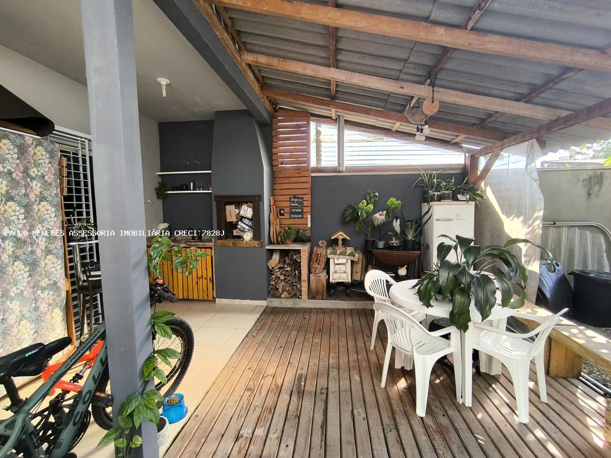 Casa à venda com 2 quartos, 192m² - Foto 14