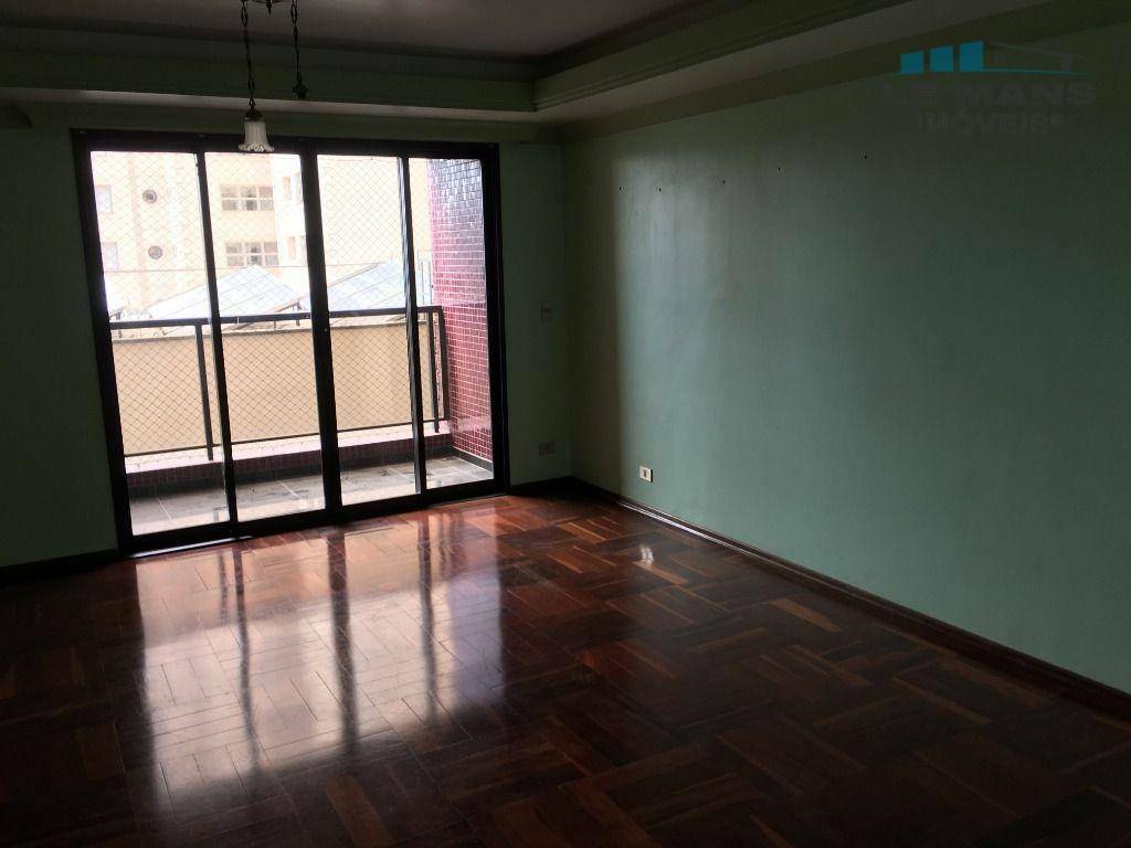 Apartamento à venda com 3 quartos, 127m² - Foto 3