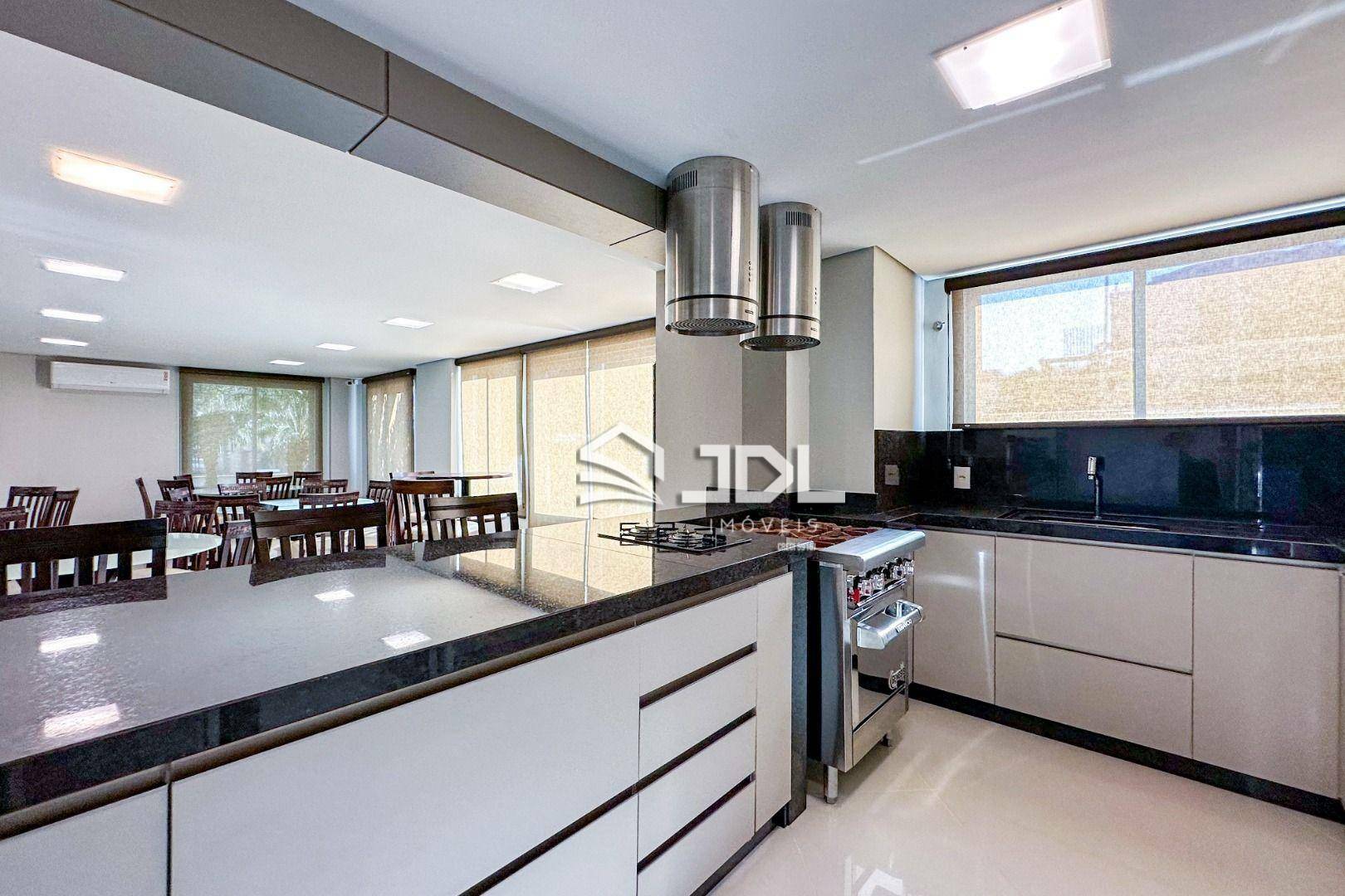 Apartamento à venda com 4 quartos, 204m² - Foto 42