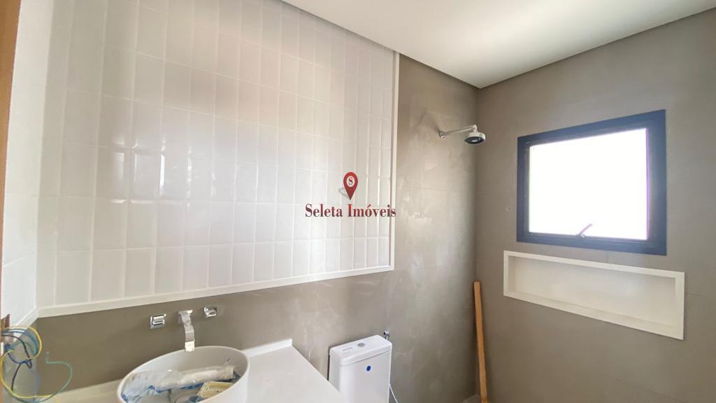 Casa à venda com 5 quartos, 298m² - Foto 17