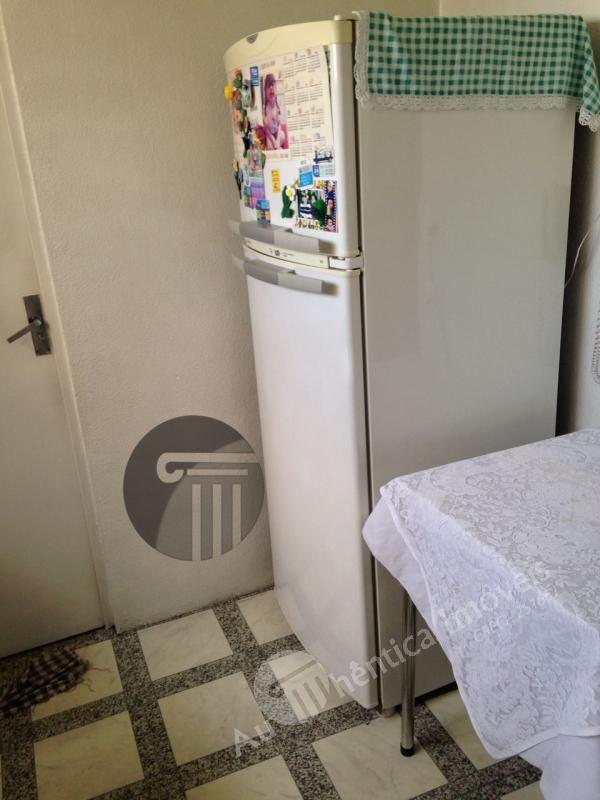 Apartamento à venda com 2 quartos, 65m² - Foto 12