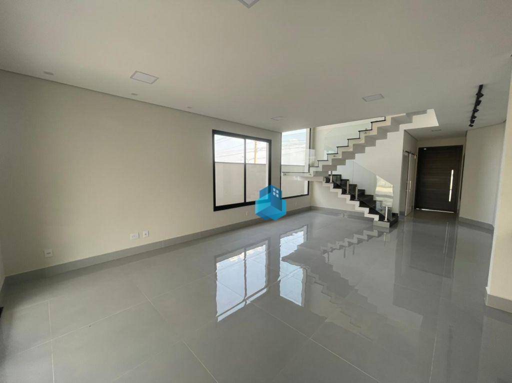 Casa à venda com 4 quartos, 330m² - Foto 7