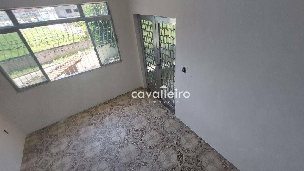 Casa à venda com 4 quartos, 200m² - Foto 9