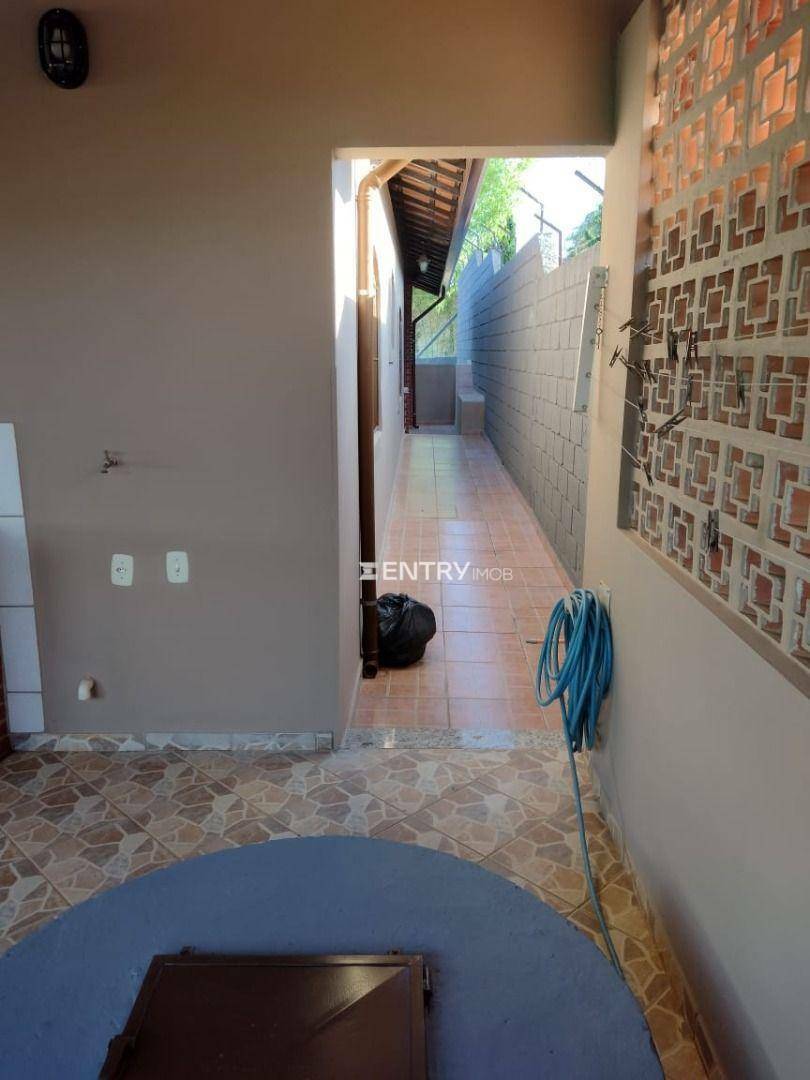 Chácara à venda com 3 quartos, 250m² - Foto 25