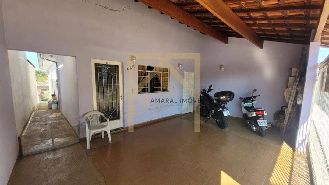 Casa à venda com 3 quartos, 158m² - Foto 11