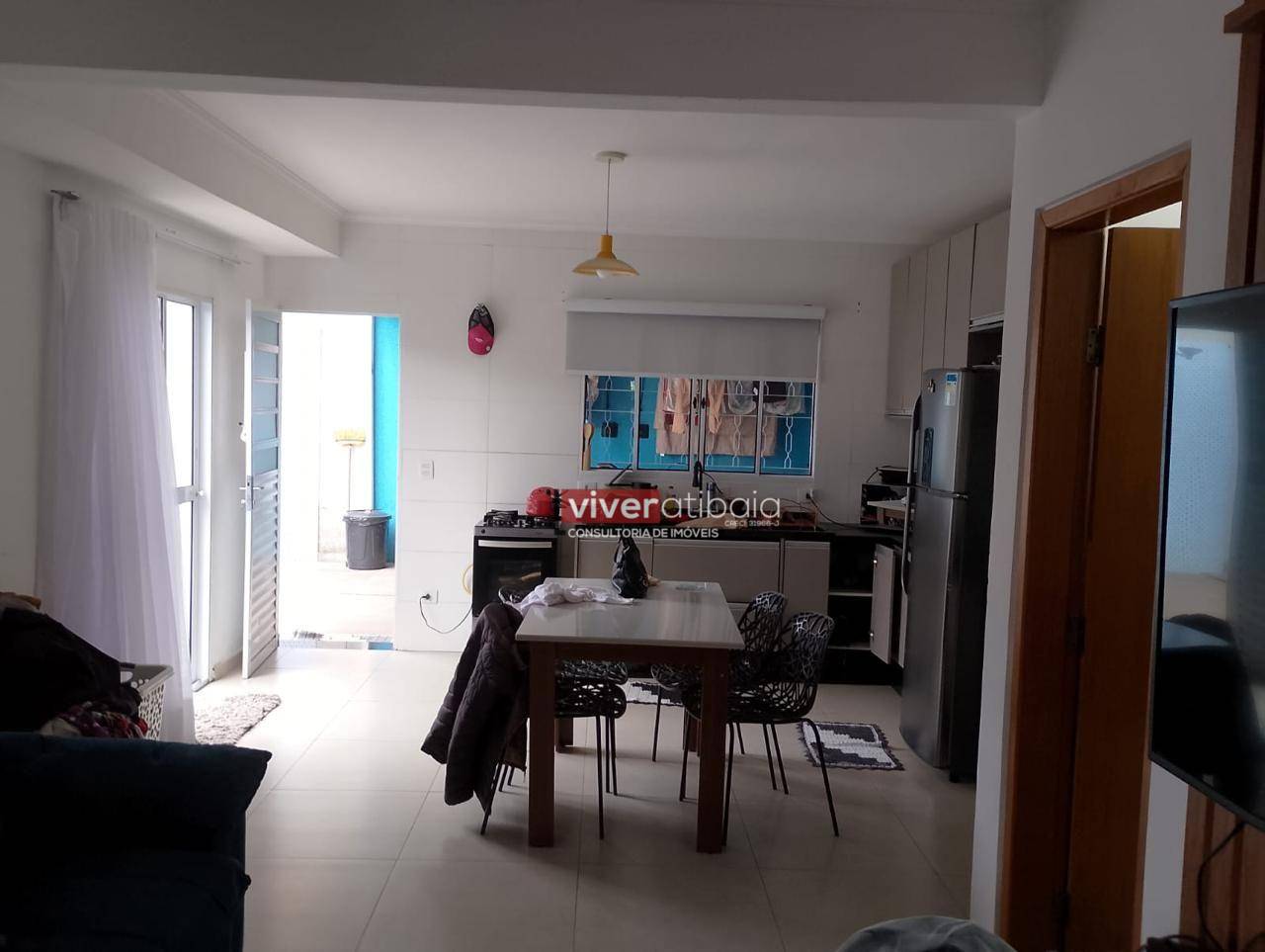 Casa à venda com 3 quartos, 100m² - Foto 4