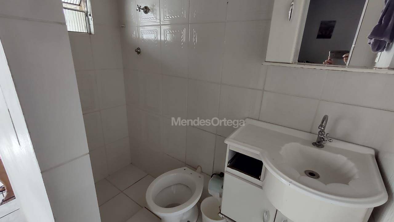 Casa à venda com 2 quartos, 65m² - Foto 6