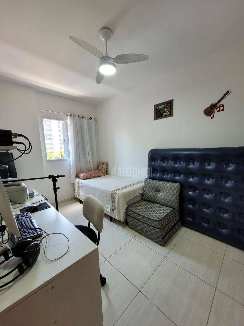 Apartamento à venda com 2 quartos, 74m² - Foto 17