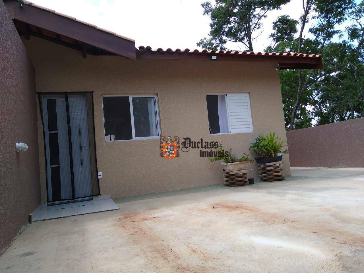 Casa à venda com 2 quartos, 54m² - Foto 2