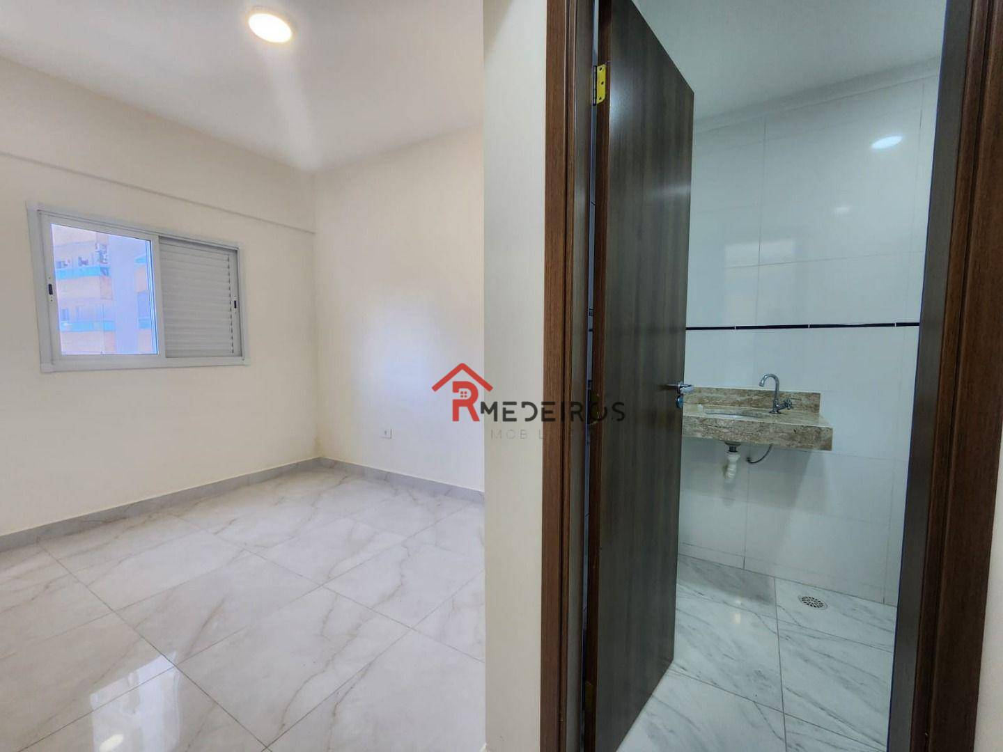 Apartamento à venda com 2 quartos, 61m² - Foto 14