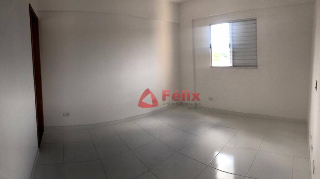 Apartamento à venda com 2 quartos, 136m² - Foto 9