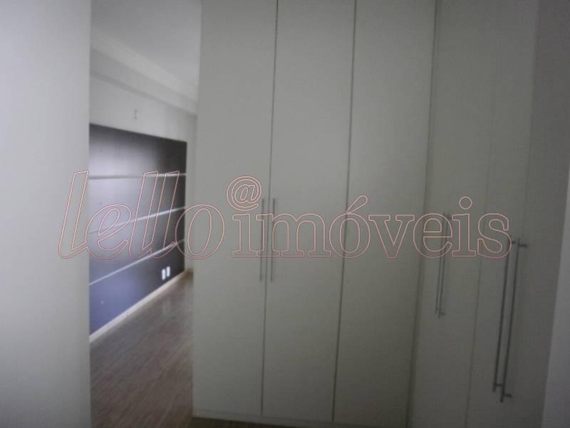 Apartamento para alugar com 3 quartos, 180m² - Foto 18