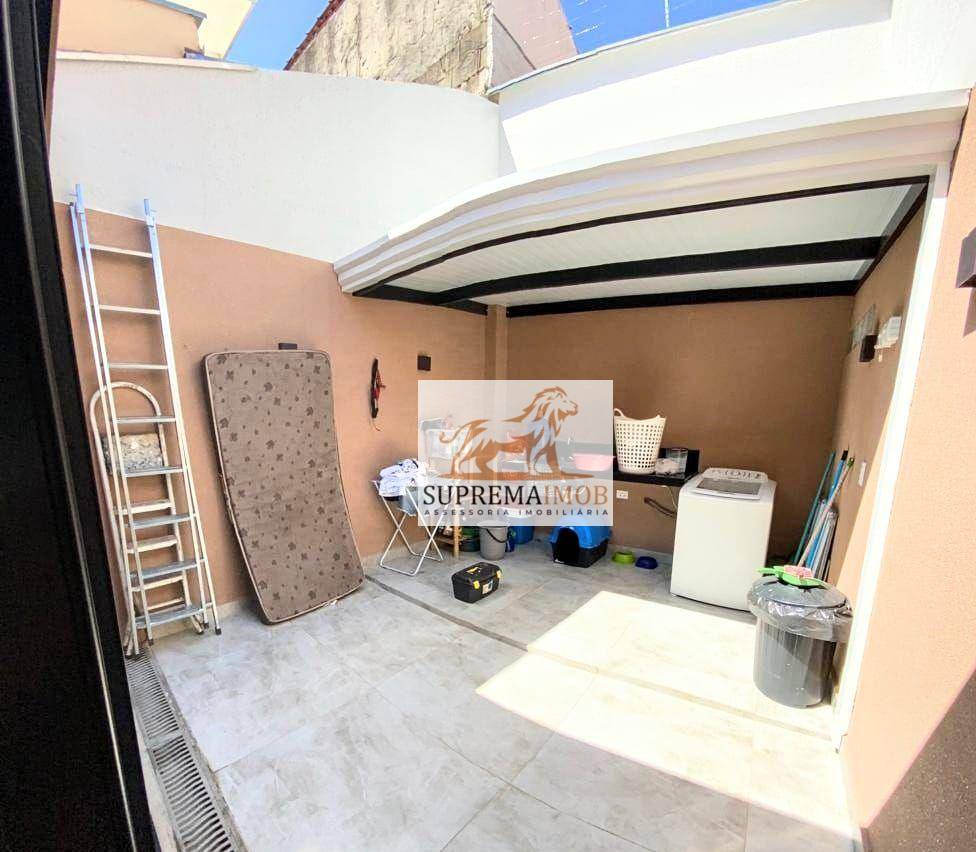 Casa à venda com 2 quartos, 140m² - Foto 4