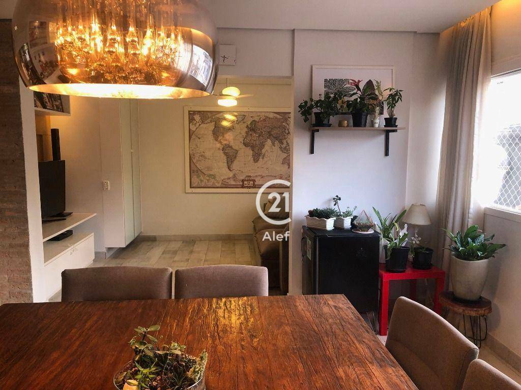 Apartamento à venda com 3 quartos, 123m² - Foto 2