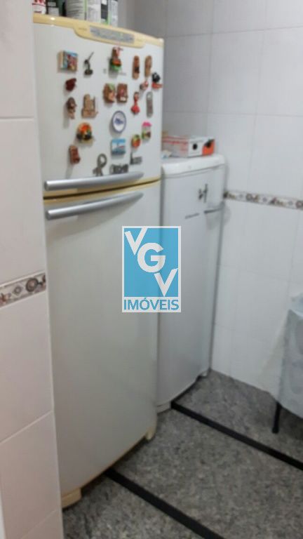 Casa de Condomínio à venda com 3 quartos, 185m² - Foto 4