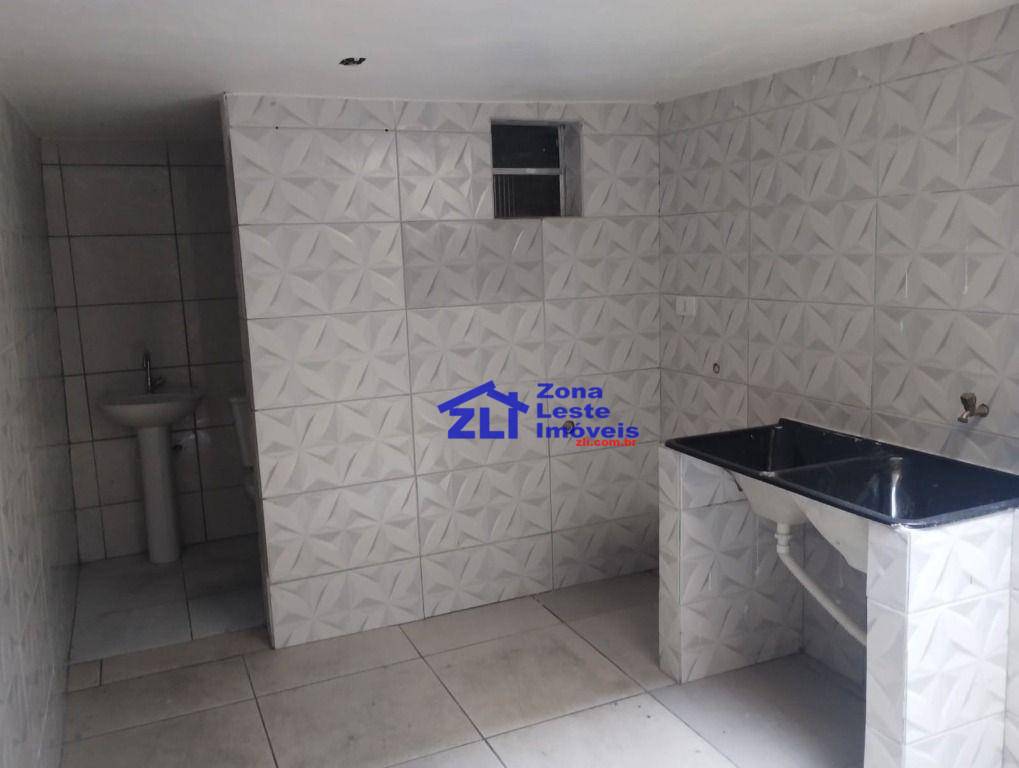 Sobrado para alugar com 3 quartos, 300m² - Foto 13