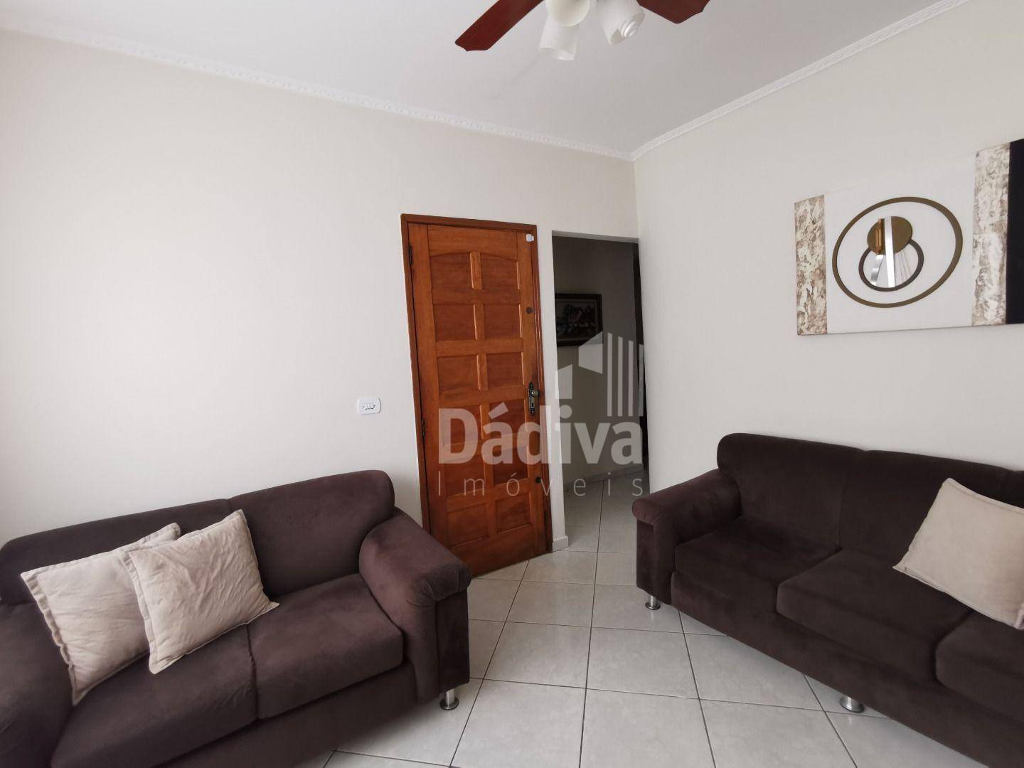 Casa à venda com 3 quartos, 170m² - Foto 4