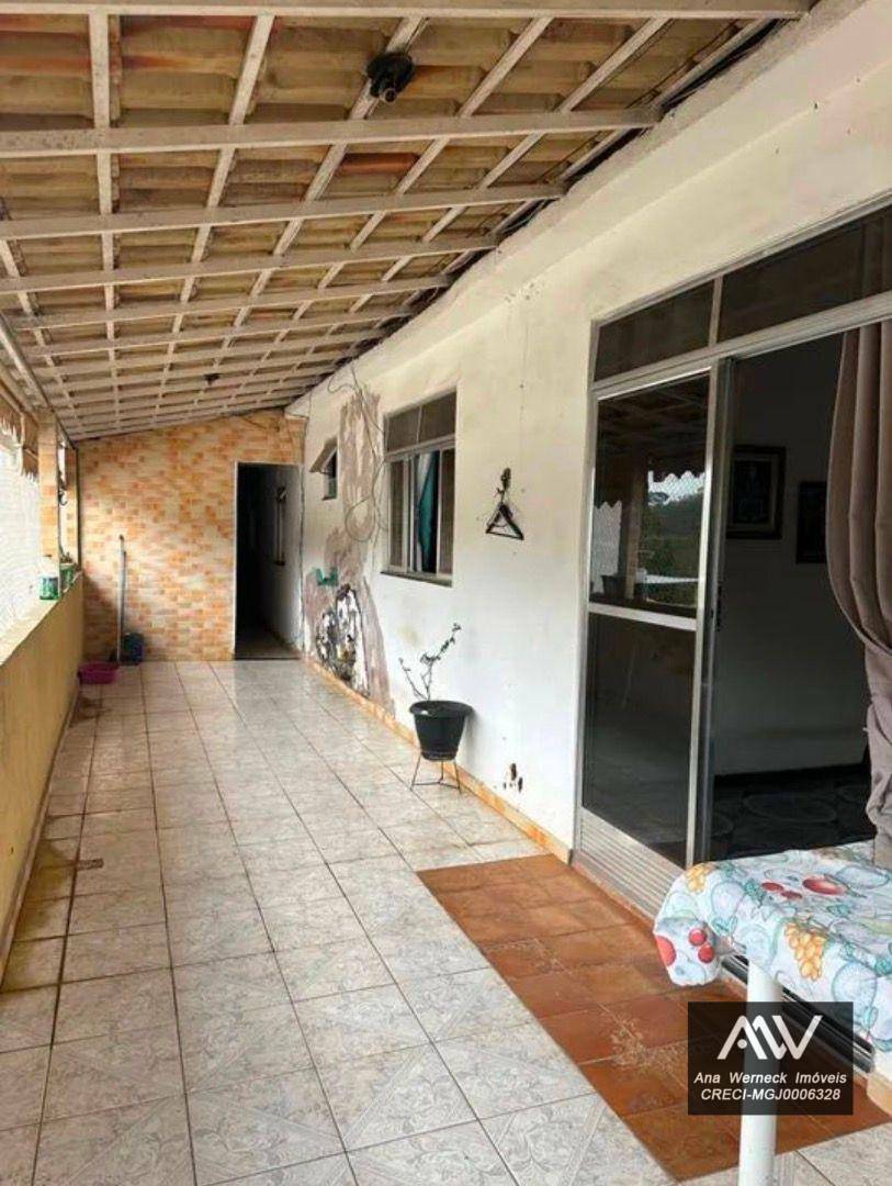 Casa à venda com 4 quartos, 180m² - Foto 5