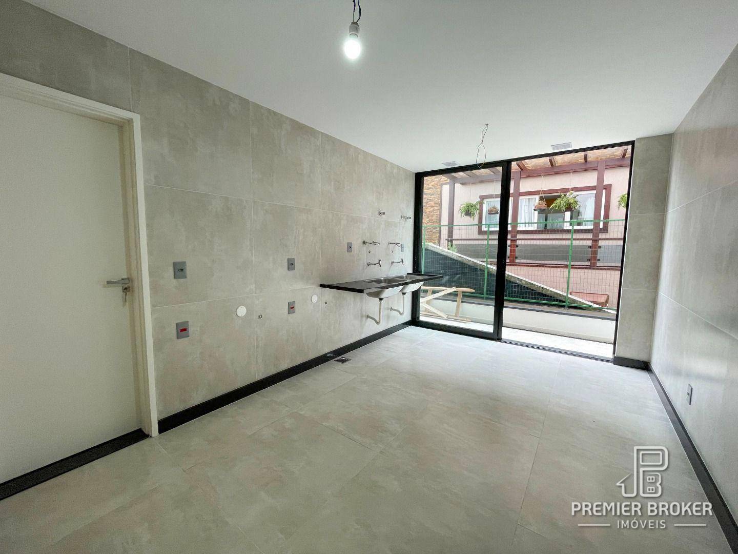 Casa de Condomínio à venda com 4 quartos, 330m² - Foto 47