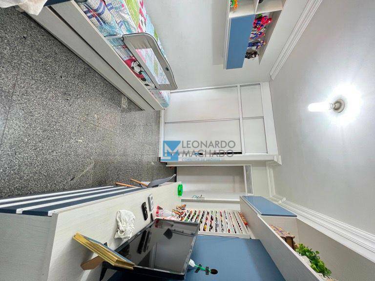 Apartamento à venda com 3 quartos, 128m² - Foto 14