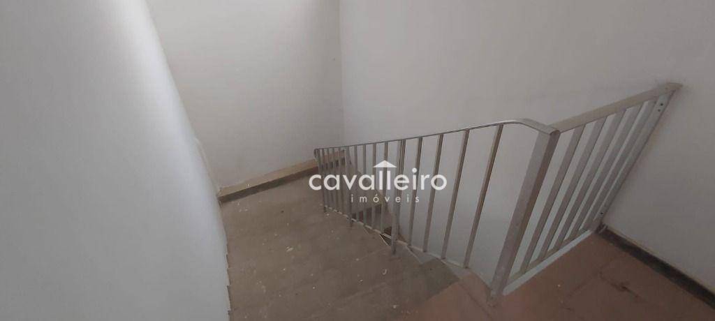 Casa à venda com 6 quartos, 90m² - Foto 14