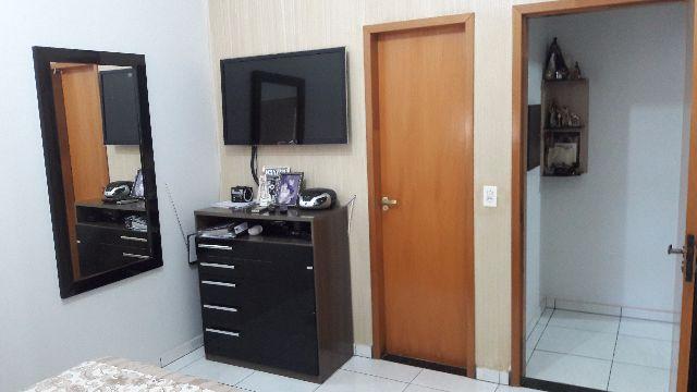 Casa à venda com 3 quartos, 83m² - Foto 12