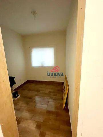 Sobrado à venda com 6 quartos, 280M2 - Foto 4